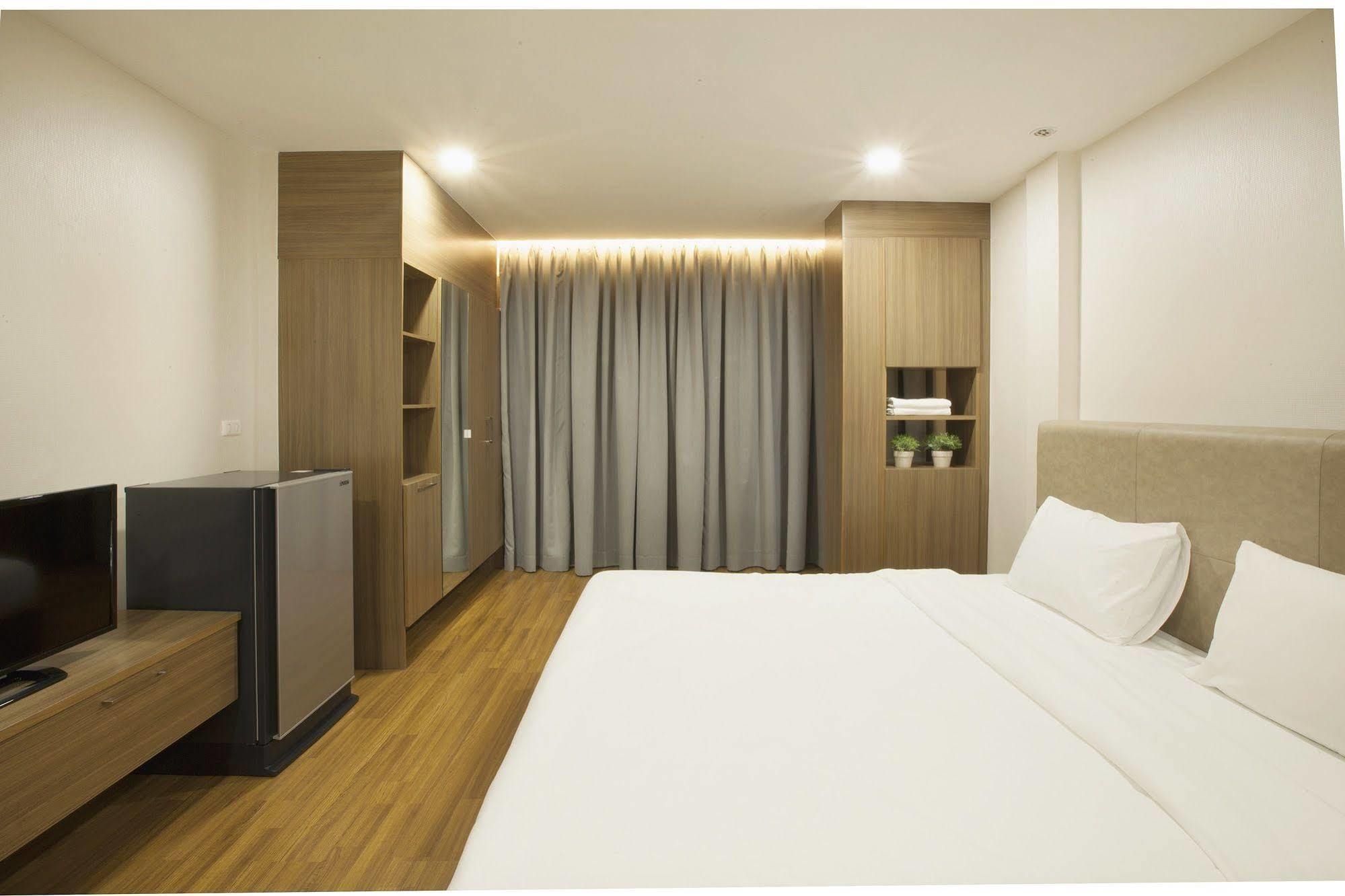 บูน เพลส Hotel กรุงเทพมหานคร ภายนอก รูปภาพ