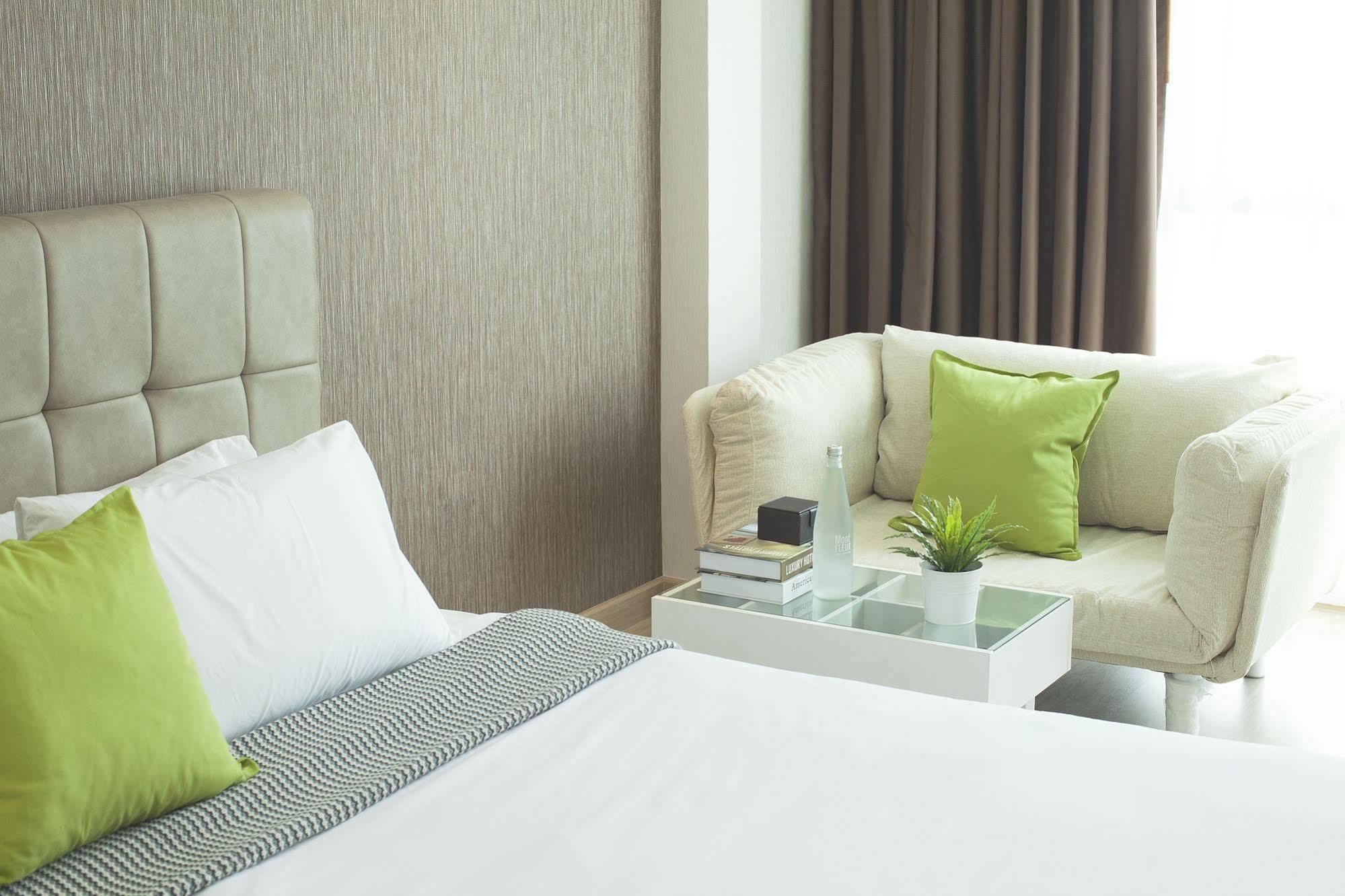 บูน เพลส Hotel กรุงเทพมหานคร ภายนอก รูปภาพ